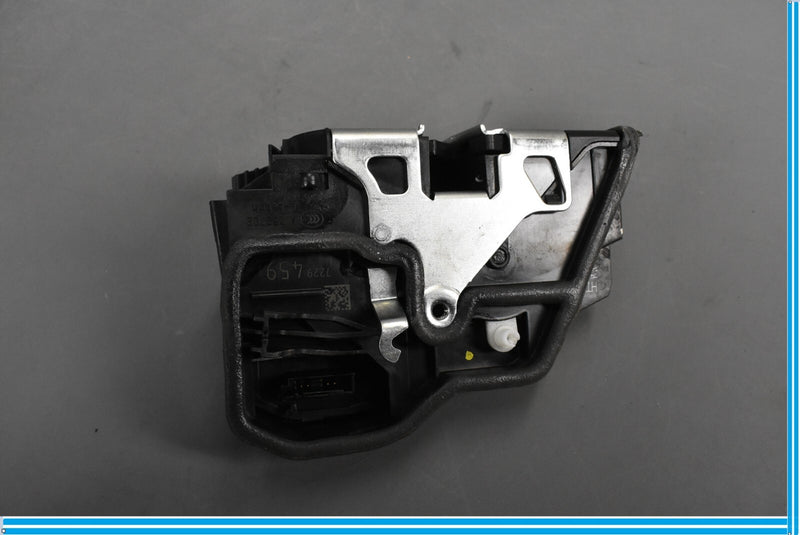 Load image into Gallery viewer, 10-18 BMW F10 F01 F02 750i Rear Left Driver Auto Close Door Lock Actuator Oem