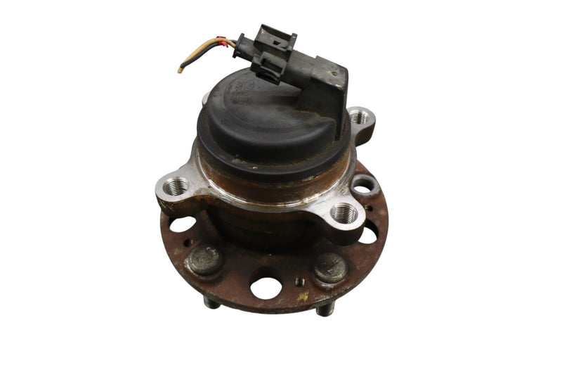 Load image into Gallery viewer, 09-14 Hyundai Genesis Front Right Side Wheel Hub Bearing Assembly 517503MXXX Oem