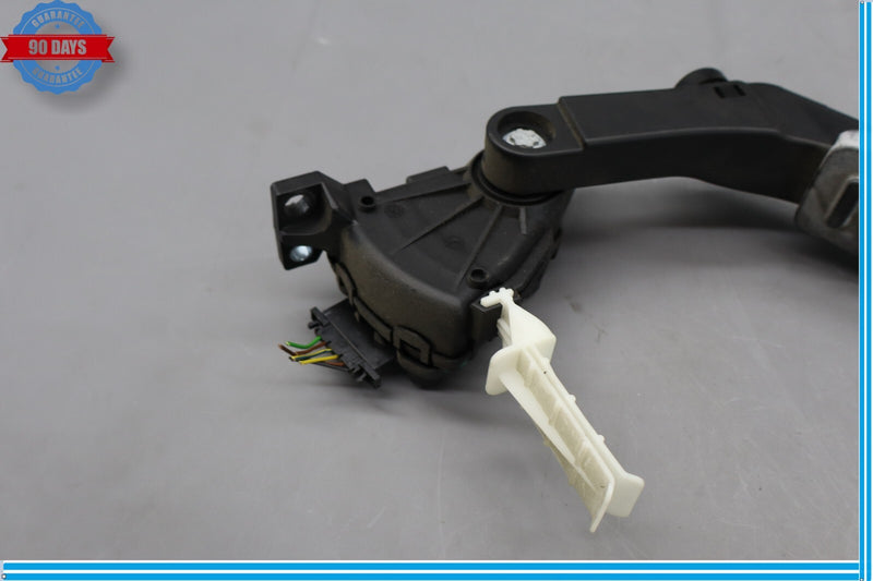 Load image into Gallery viewer, 11-18 Porsche Cayenne 958 Gas Pedal Accelerator Throttle Assembly Oem