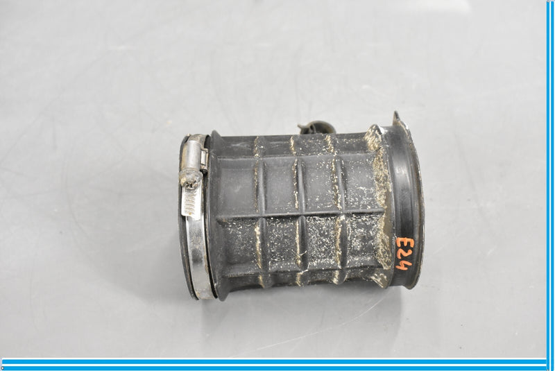 Load image into Gallery viewer, 94-97 Mercedes SL320 S320 R129 Engine Motor Air Intake Pipe Hose Oem