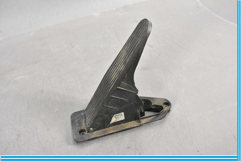 Load image into Gallery viewer, 05-08 Maserati Quattroporte M139 Interior Gas Acceleration Foot Pedal Oem