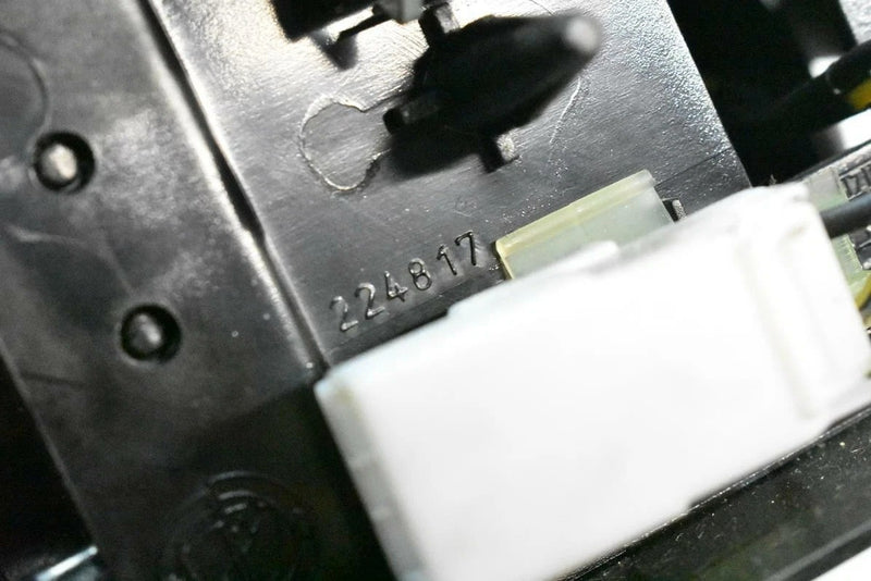 Load image into Gallery viewer, 03-13 Maserati Quattroporte S Rear Center Console Ash Tray Beige 69290000 Oem