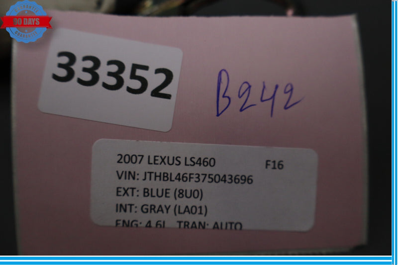 Load image into Gallery viewer, 07-12 Lexus LS460 Rear Left Driver Side Center Seat Belt Buckle 1046971 Oem