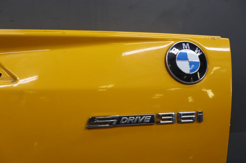 Load image into Gallery viewer, 09-12 BMW E89 Z4 3.0L Front Left Driver Side Fender Cover Panel Yellow Oem