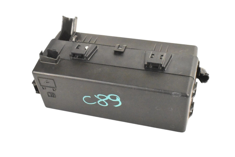 Load image into Gallery viewer, 14-17 Maserati Ghibli Power Distribution Fuse Relay Junction Box 670008649 Oem
