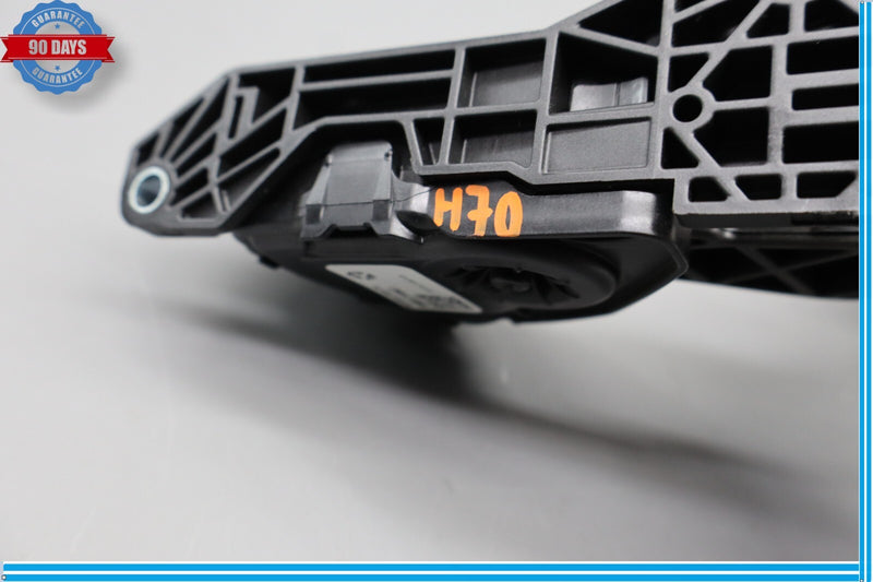 Load image into Gallery viewer, 14-21 Maserati Quattroporte Gas Throttle Accelerator Pedal 04861716AD Oem