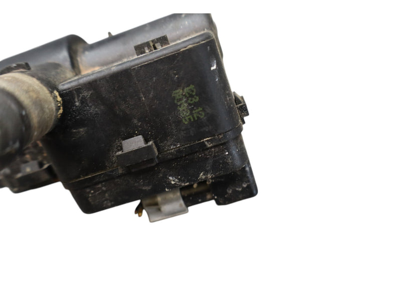 Load image into Gallery viewer, 11-18 Porsche Cayenne 958 A/C AC Heater Water Control Valve 7PP819810A Oem
