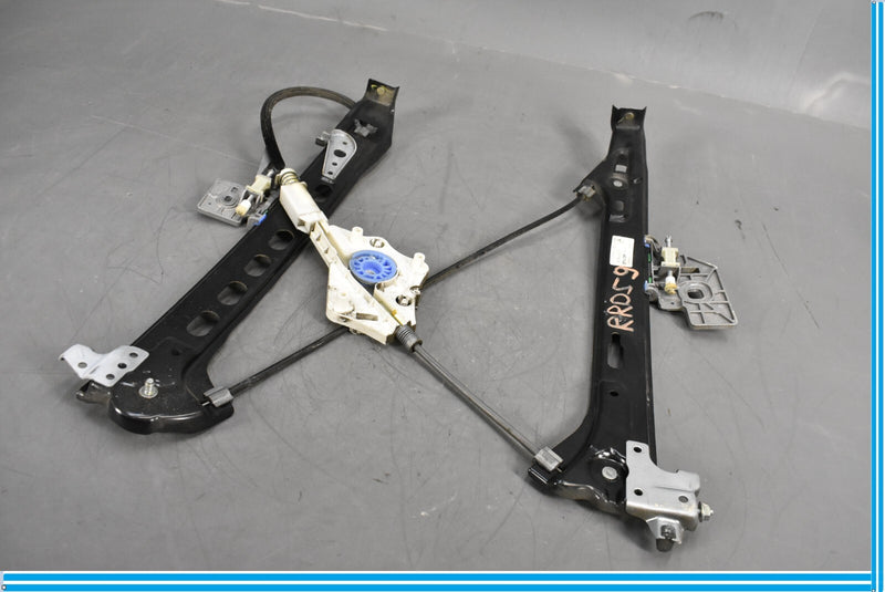 Load image into Gallery viewer, 06-11 Mercedes CLS550 W219 Rear Right Side Door Window Regulator w/o Motor Oem
