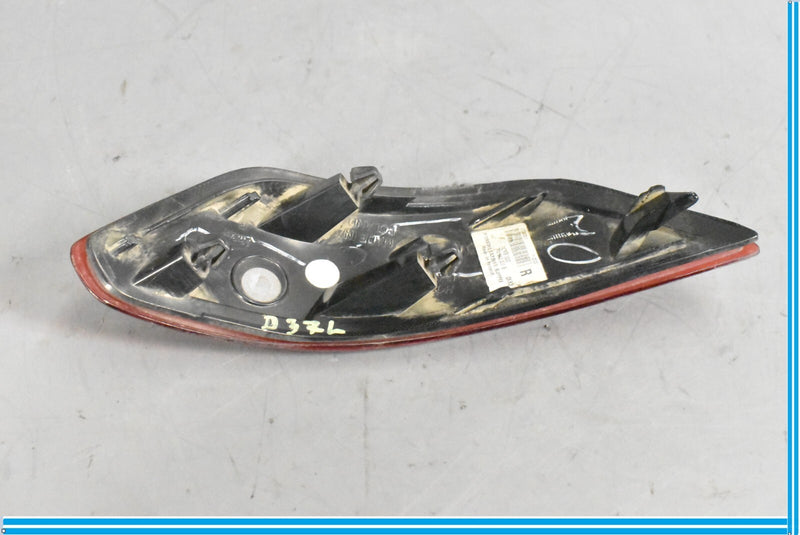 Load image into Gallery viewer, 11-14 Porsche Cayenne Rear Right Passenger Bumper Reflector 7P5945106B Oem