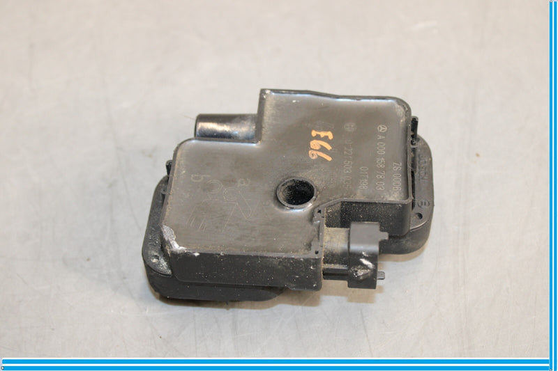 Load image into Gallery viewer, 98-03 Mercedes W210 E320 E430 Engine Start Ignition Coil Oem