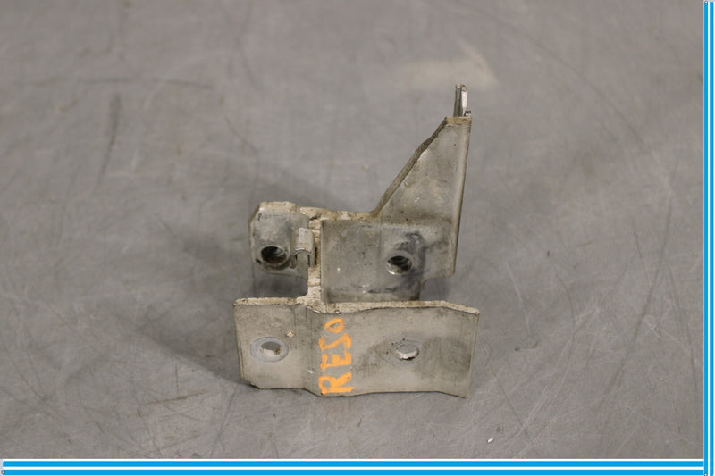 Load image into Gallery viewer, 12-16 BMW F30 328i 335i Front Right Side Lower Radiator Bracket Support Oem