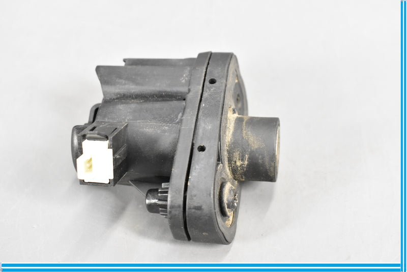 Load image into Gallery viewer, 07-14 Mercedes S550 CL550 W221 Trunk Lid Lock Latch Actuator A2217600161 Oem