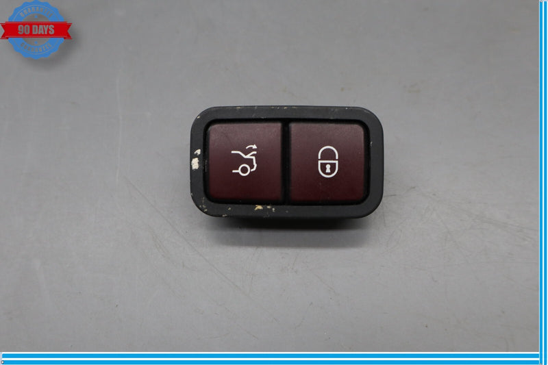 Load image into Gallery viewer, 07-14 Mercedes CLS550 SL550 Trunk Lock Close Button Switch 2208211479 Oem
