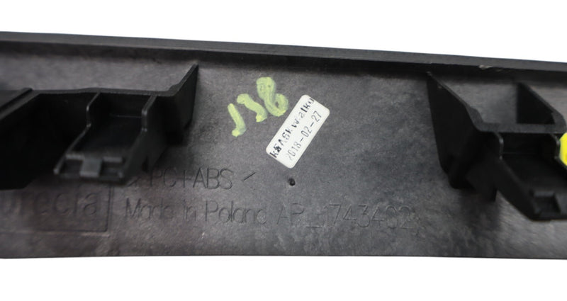 Load image into Gallery viewer, 17-20 ALFA Romeo Giulia Front Right Side Dash Trim Cover Molding Oem