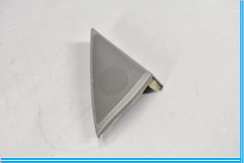 Load image into Gallery viewer, 07-13 Mercedes S550 S600 W221 Front Right Door Tweeter Corner Speaker Cover Oem