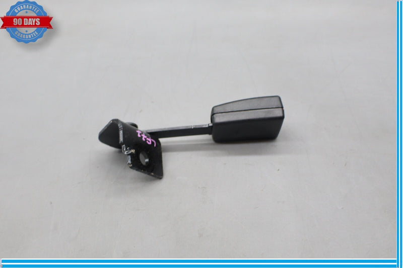 Load image into Gallery viewer, 09-15 BMW 750Li 750Li xDrive Rear Left Side Seat Belt Buckle Receiver Oem