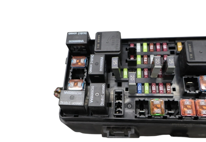 Load image into Gallery viewer, 14-21 Maserati Quattroporte Rear Trunk Fuse Relay Junction Box Panel Oem