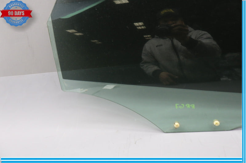 Load image into Gallery viewer, 12-18 Audi A6 Rear Right Passenger Side Door Window Glass 43R00082 Oem