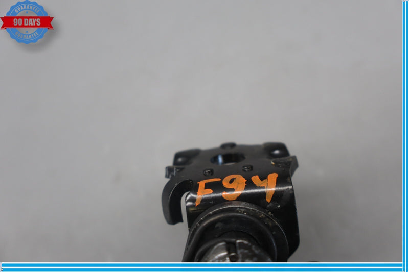 Load image into Gallery viewer, 12-18 Audi A7 A7 Quattro Rear Right Side Seatbelt Buckle Receiver 4G8857739 Oem