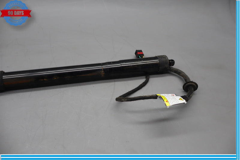 Load image into Gallery viewer, 11-14 Porsche Cayenne 958 Rear Right Tailgate Pull Down Motor 7P5827851C Oem