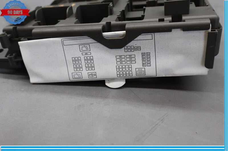 Load image into Gallery viewer, 07-13 BMW X5 E70 Power Junction Terminal Block Fuse Relay Box 693168703 Oem