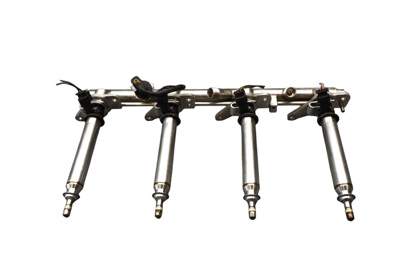 Load image into Gallery viewer, 11-18 Mercedes CLS550 W218 Right Side Fuel Injection Rail Line w/ Injectors Oem
