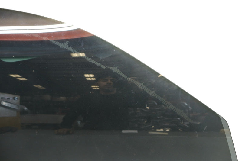 Load image into Gallery viewer, 03-13 Maserati Quattroporte M139 Front Right Side Door Window Auto Glass Oem