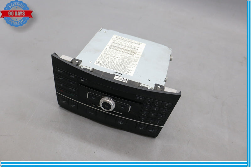 Load image into Gallery viewer, 10-11 Mercedes E350 E550 Command Head Unit CD Changer Radio 2129069000 Oem