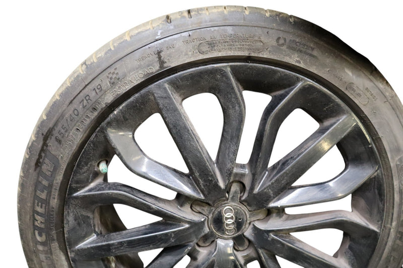 Load image into Gallery viewer, 12-18 Audi A6 A6 Quattro 19" inch Alloy Wheel Rim Set 8.5Jx19 255/40ZR 19 Oem