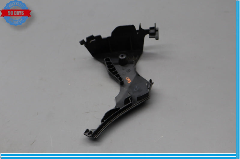 Load image into Gallery viewer, 08-14 Mercedes W204 C350 E350 GLK350 Front Left Side Seat Cover Trim Black Oem