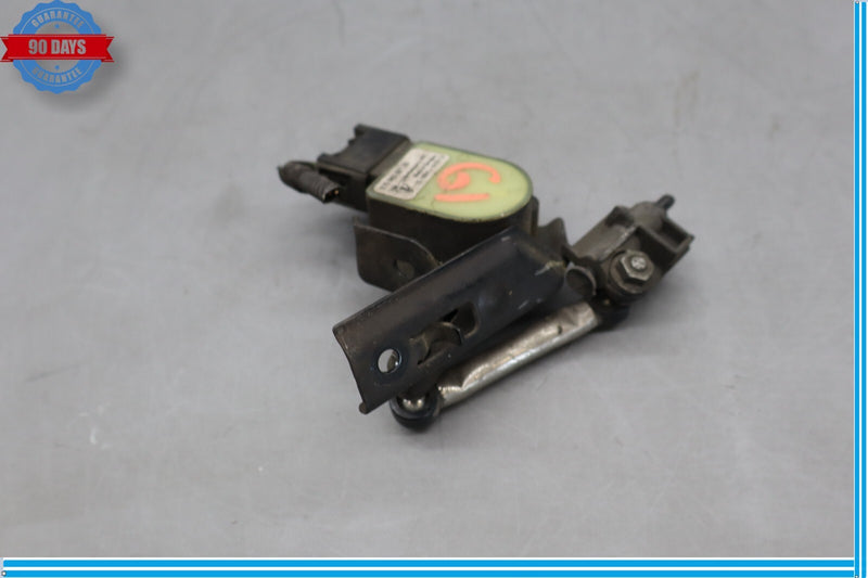 Load image into Gallery viewer, 10-16 Porsche Panamera Front Left Headlight Suspension Height Level Sensor Oem