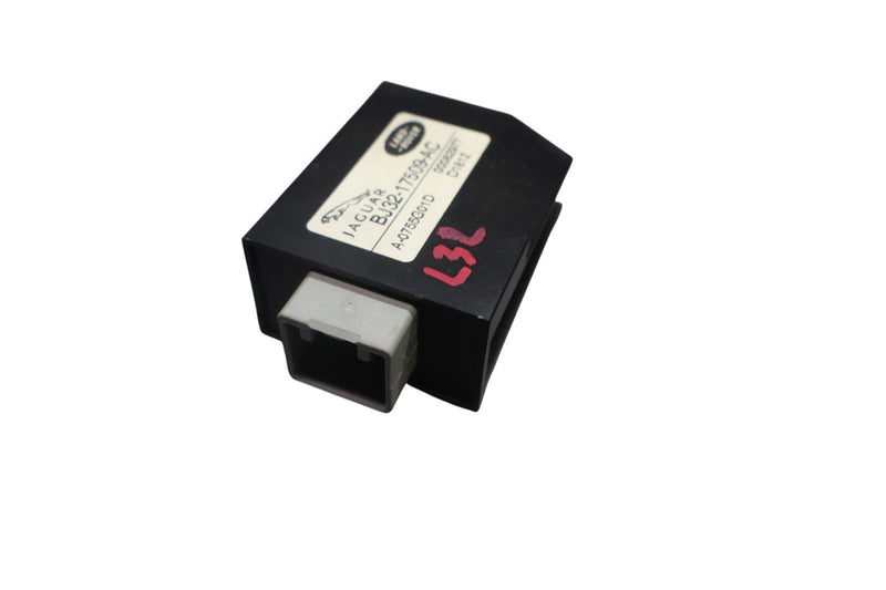 Load image into Gallery viewer, 12-19 Range Rover Evoque L538 Wiper Motor Control Module LR033016 Oem