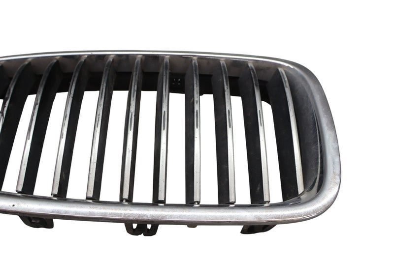 Load image into Gallery viewer, 11-13 BMW 528i 535i 550i xDrive Front Right Side Radiator Bumper Grill Oem