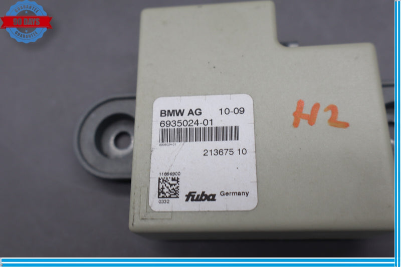 Load image into Gallery viewer, 07-14 BMW X5 X6 E70 Radio Antenna Amplifier Control Module Unit 6935024 Oem