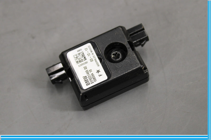 Load image into Gallery viewer, 12-18 BMW 320i 328i F30 Trap Circuit Antenna AMP Amplifier Control Module Oem