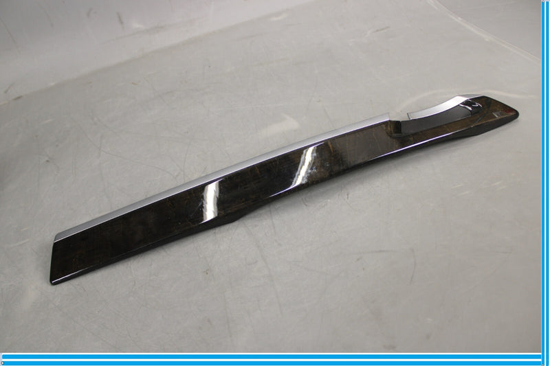 Load image into Gallery viewer, 09-15 BMW 750i 750Li F01 F02 Front Right Side Door Trim Cover Panel Oem