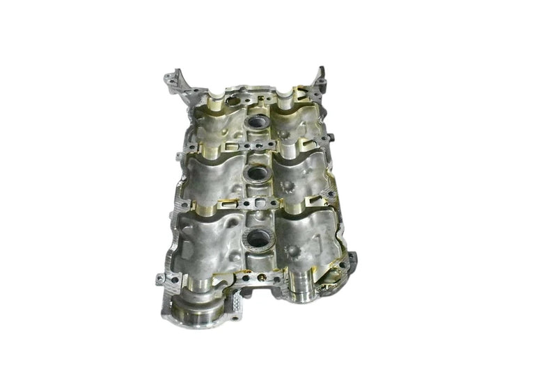 Load image into Gallery viewer, 05-13 Mercedes W203 C350 CLK350 SLK350 Left Side Engine Cylinder Head Cover Oem