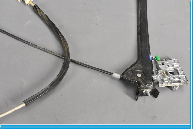 Load image into Gallery viewer, 05-11 Mercedes SLK280 SLK350 Front Right Side Window Regulator Oem