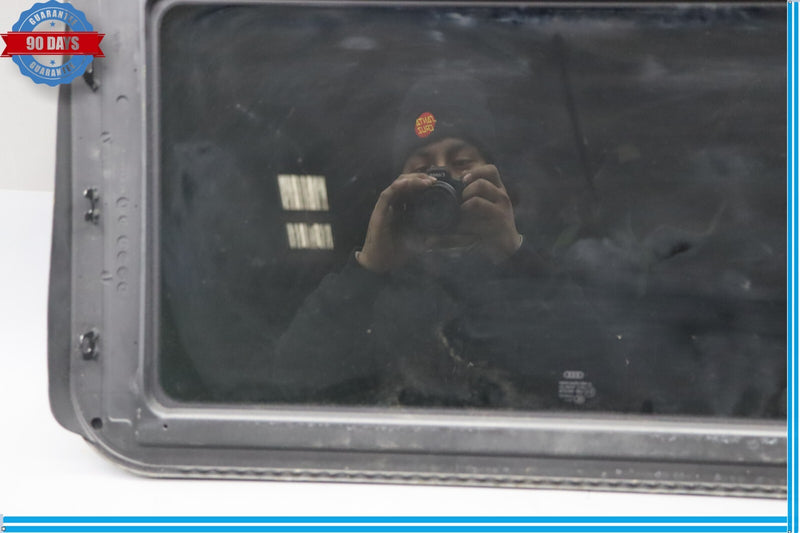 Load image into Gallery viewer, 12-18 Audi A6 Quattro Sunroof Glass Panel Sun Moon Roof 4G5877071 Oem