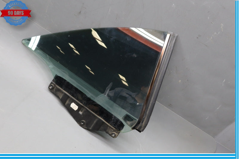 Load image into Gallery viewer, 03-12 Mercedes R230 SL550 SL500 Rear Right Side Quarter Window Glass Oem