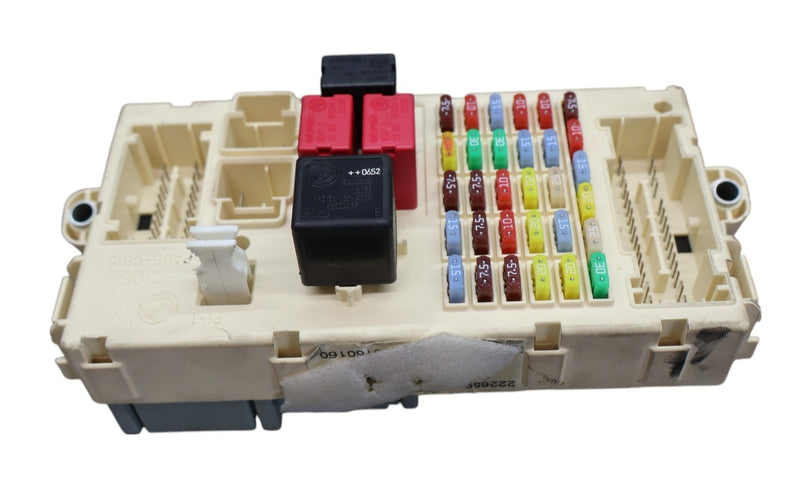 Load image into Gallery viewer, 03-19 Maserati Quattroporte M139 GranTurismo M145 Front Relay Fuse Box Oem