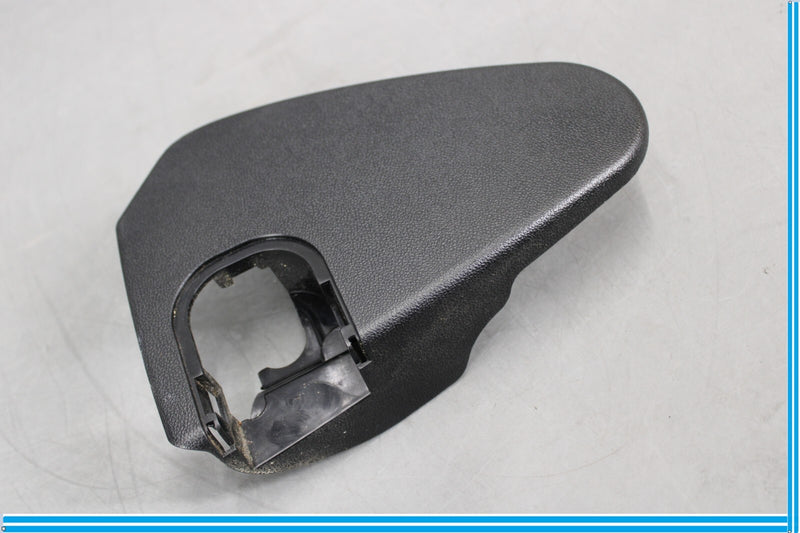 Load image into Gallery viewer, 06-11 Mercedes CLS550 W221 Front Right Side Seat Belt Bolt Trim Panel Oem