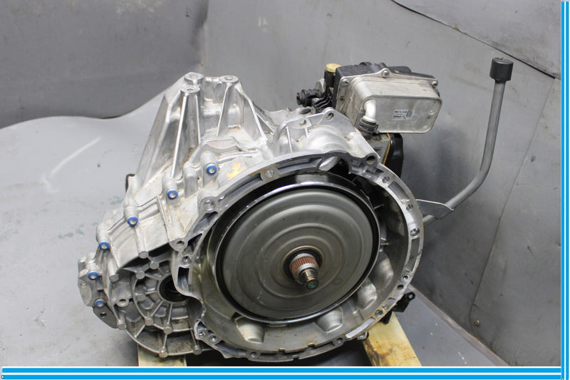 Load image into Gallery viewer, 14-18 Mercedes W117 CLA250 Automatic Transmission Gearbox 106k 2.0 Oem