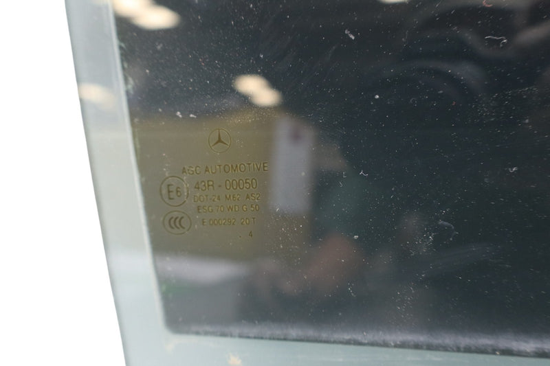 Load image into Gallery viewer, 12-18 Mercedes W218 CLS400 Rear Right Passenger Side Door Window Auto Glass Oem