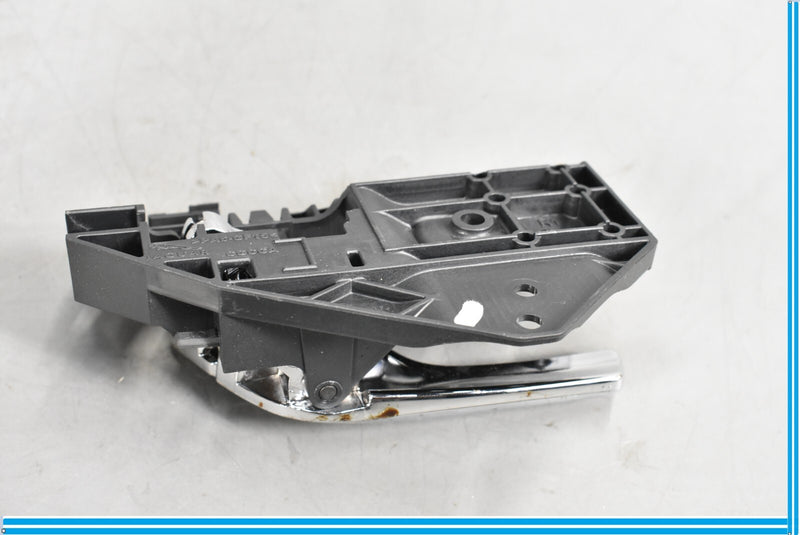 Load image into Gallery viewer, 10-15 Jaguar XJ XJL X351 Front Right Passenger Interior Door Handle Oem
