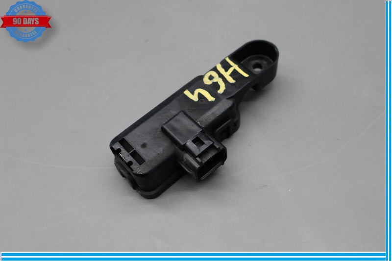 Load image into Gallery viewer, 14-17 Jaguar X152 F-Type Smog Emission Control Module Sensor W/o Bracket Oem