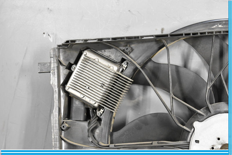 Load image into Gallery viewer, 12-18 Mercedes CLS550 Engine Motor Cooling Fan W/Clutch Oem