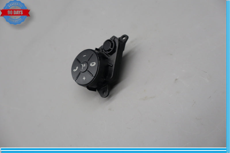 Load image into Gallery viewer, 09-13 Mercedes GL550 GL450 Steering Wheel Right Control Switch Button Oem