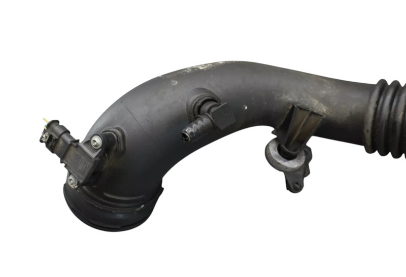 Load image into Gallery viewer, 12-21 BMW Active Hybrid 3 Turbo Intercooler Hose Pipe 1371760403303 Oem