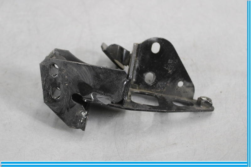 Load image into Gallery viewer, 11-18 Audi A8 Quattro Right Passenger Side Subframe Sub Frame Mount Bracket Oem